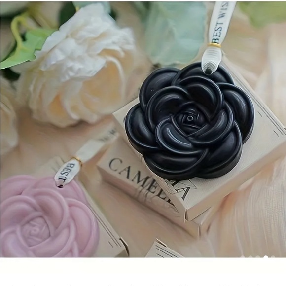 NIB Camellia Fragrance Wax Pendant - Picture 9 of 9